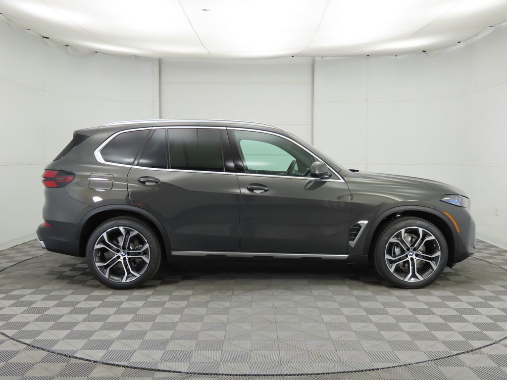 Thumbnail: 2026 BMW X5 - 4