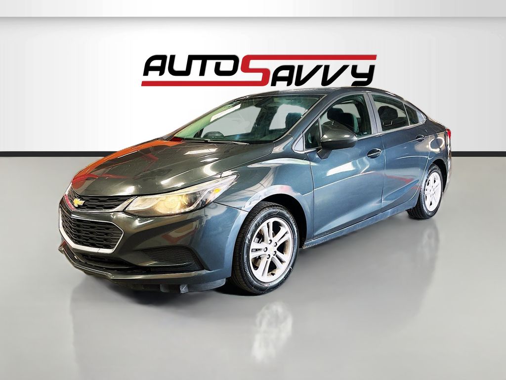 Used 2018 Graphite Metallic Chevrolet LT image 3