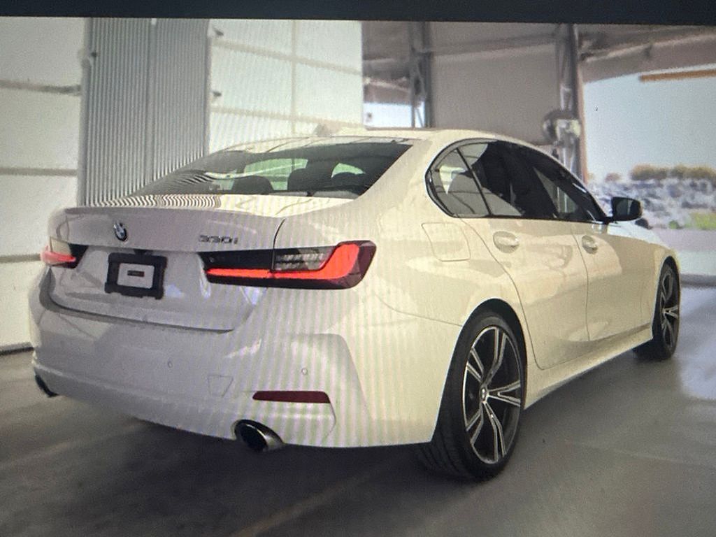2023 BMW 3 Series 330i - 1