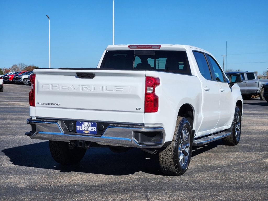 2025 Chevrolet Silverado 1500 LT 3