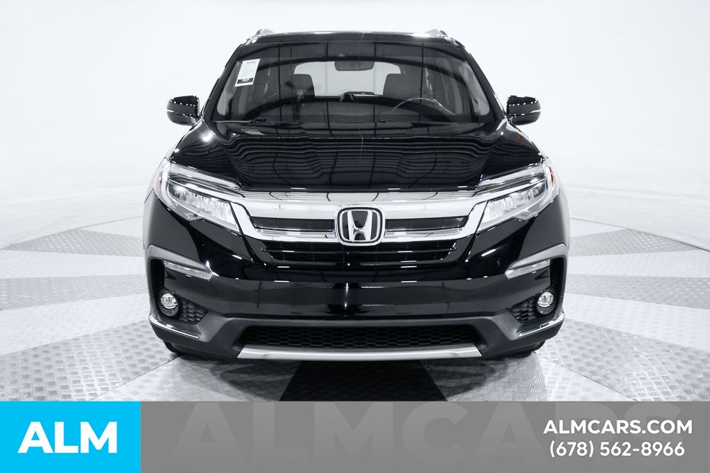 Used 2021 Black Honda Touring image 10