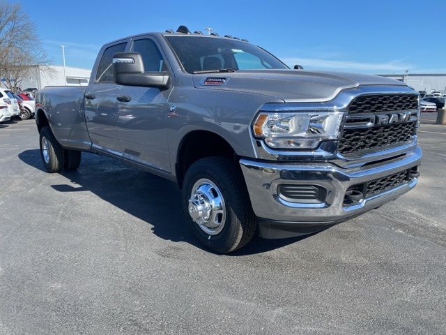 2024 Ram 3500 Tradesman 3