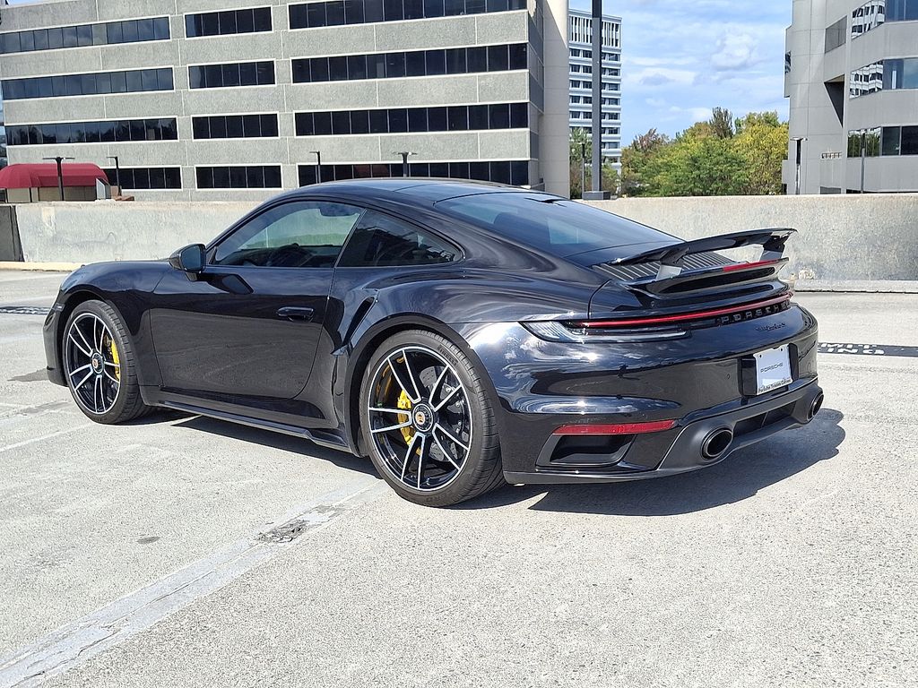 Thumbnail: 2021 Porsche 911 - 3
