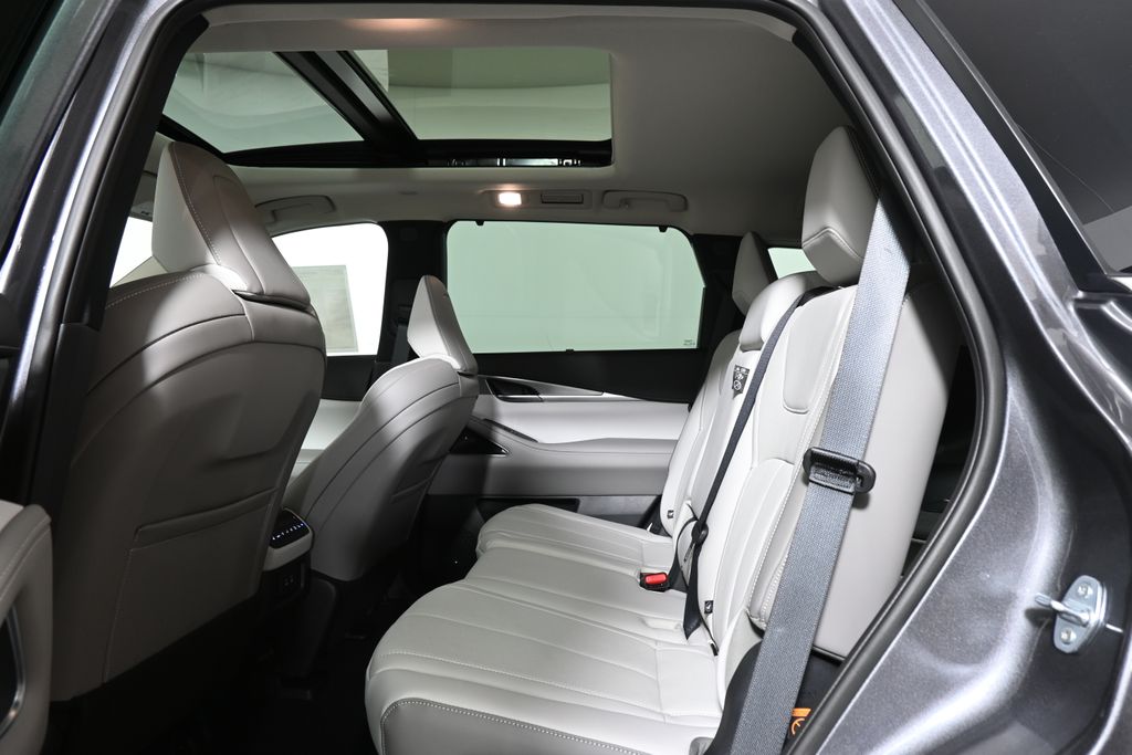 Thumbnail: 2026 INFINITI QX60 - 28