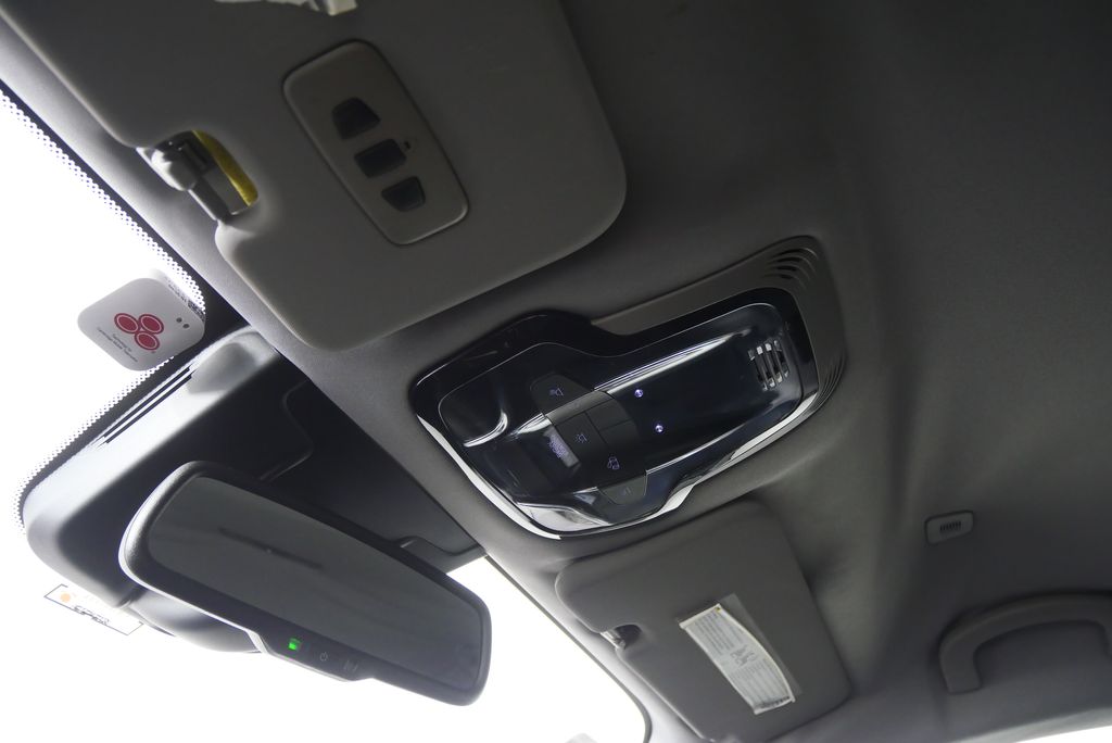 Thumbnail: 2018 Alfa Romeo Stelvio - 21