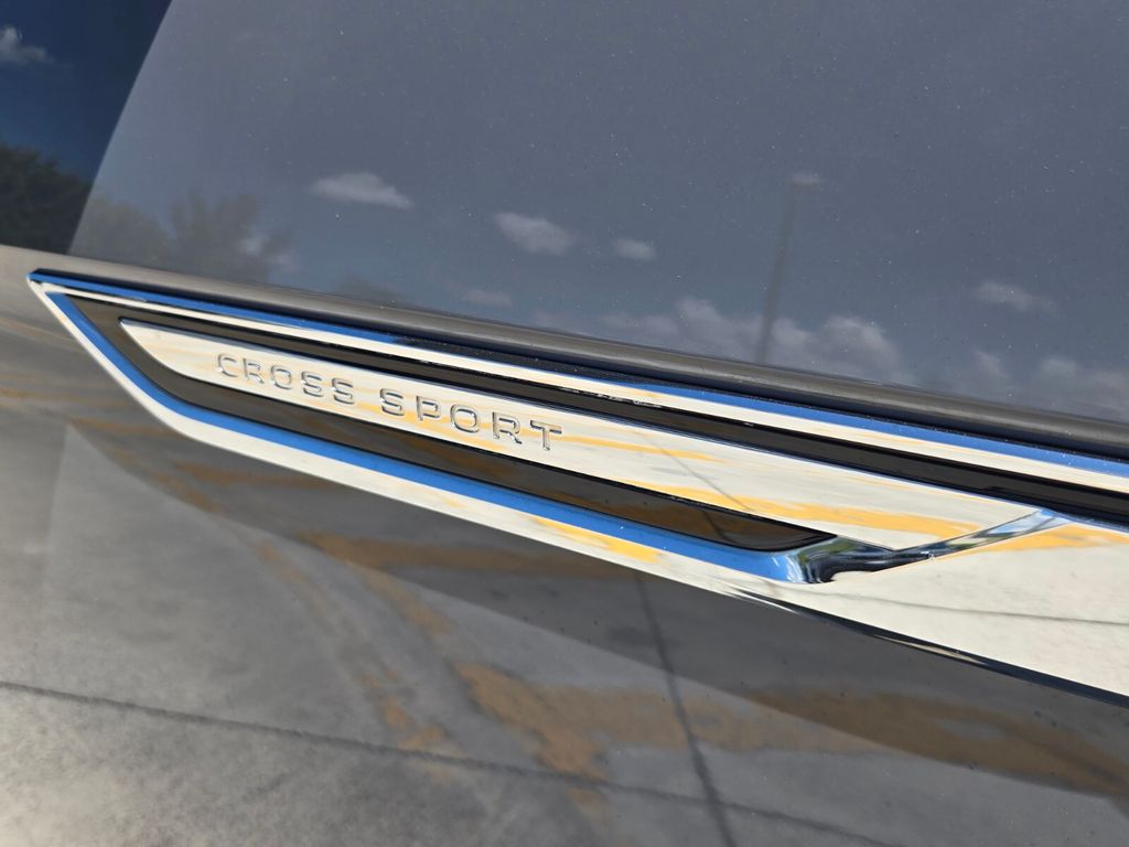 2022 Volkswagen Atlas - $20,600