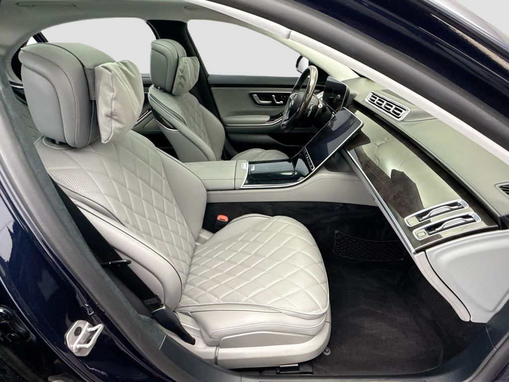 Thumbnail: 2023 Mercedes-Benz S-Class - 19