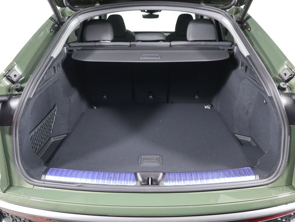 Thumbnail: 2025 Audi Q5 - 29