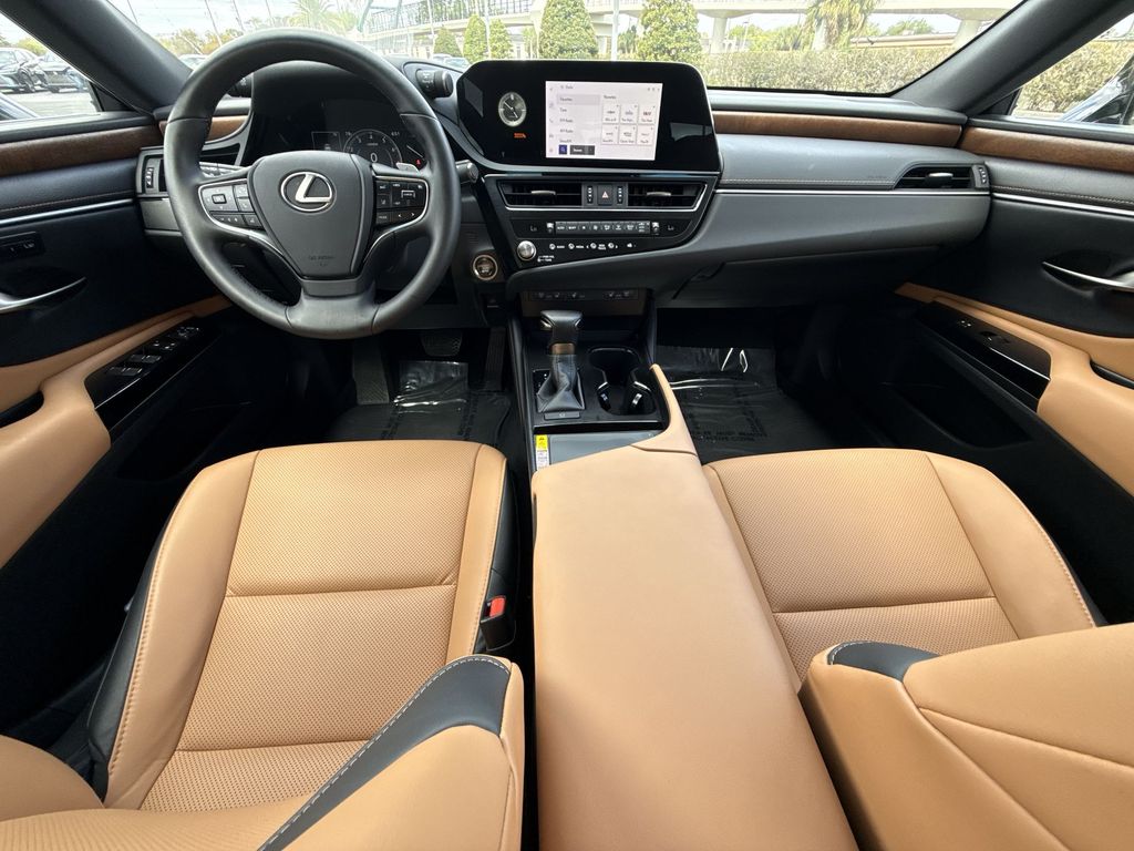 Thumbnail: 2025 Lexus ES - 19