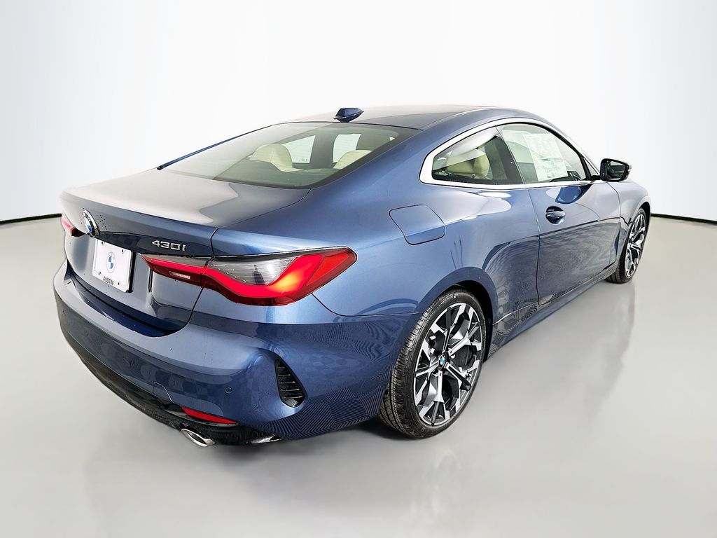 Thumbnail: 2026 BMW 4 Series - 5