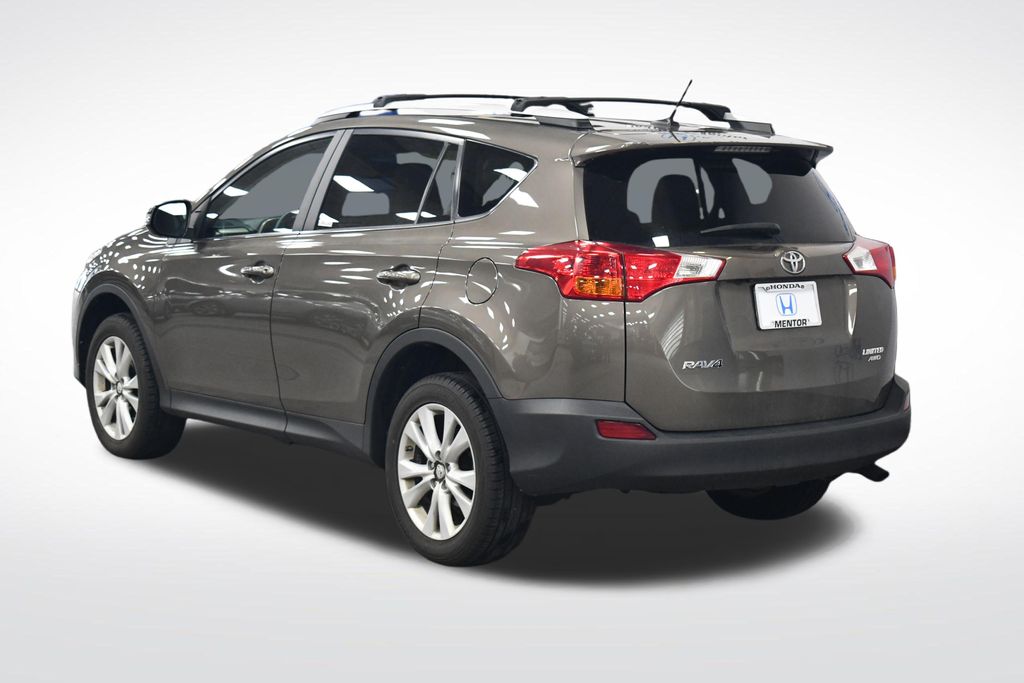 Thumbnail: 2013 Toyota RAV4 - 3