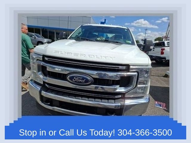Oxford White 2022 Ford F-250 Super Duty Pickup Truck Four-Wheel Drive 6-Speed Automatic