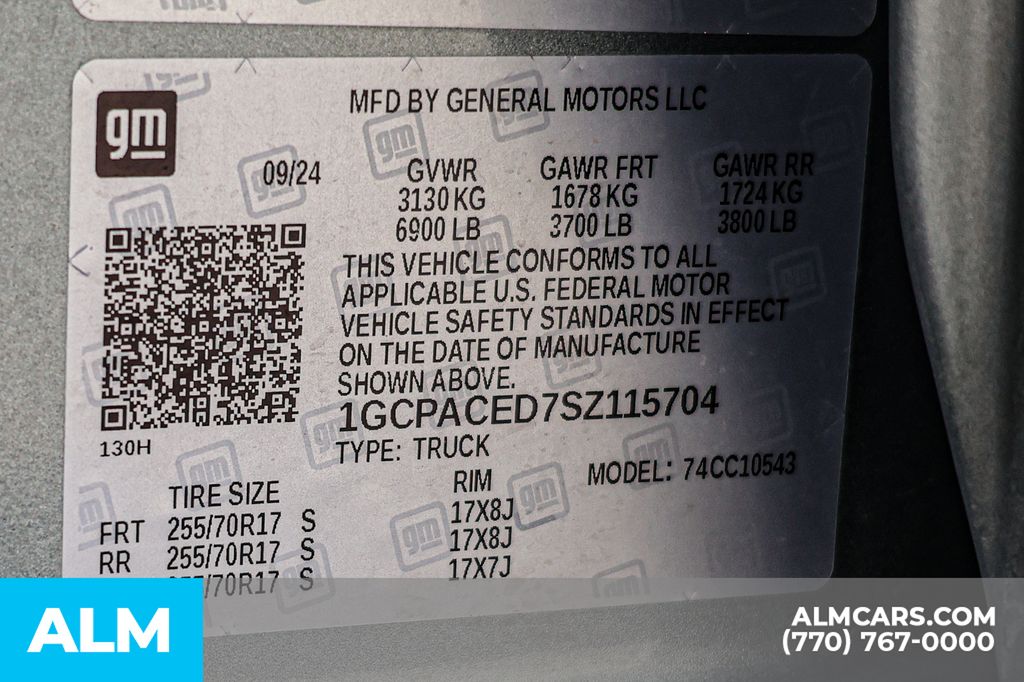 Used 2025 Gray Chevrolet LT/MT Certified image 55