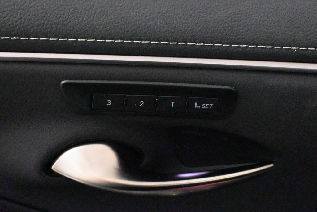 Thumbnail: 2025 Lexus ES - 29