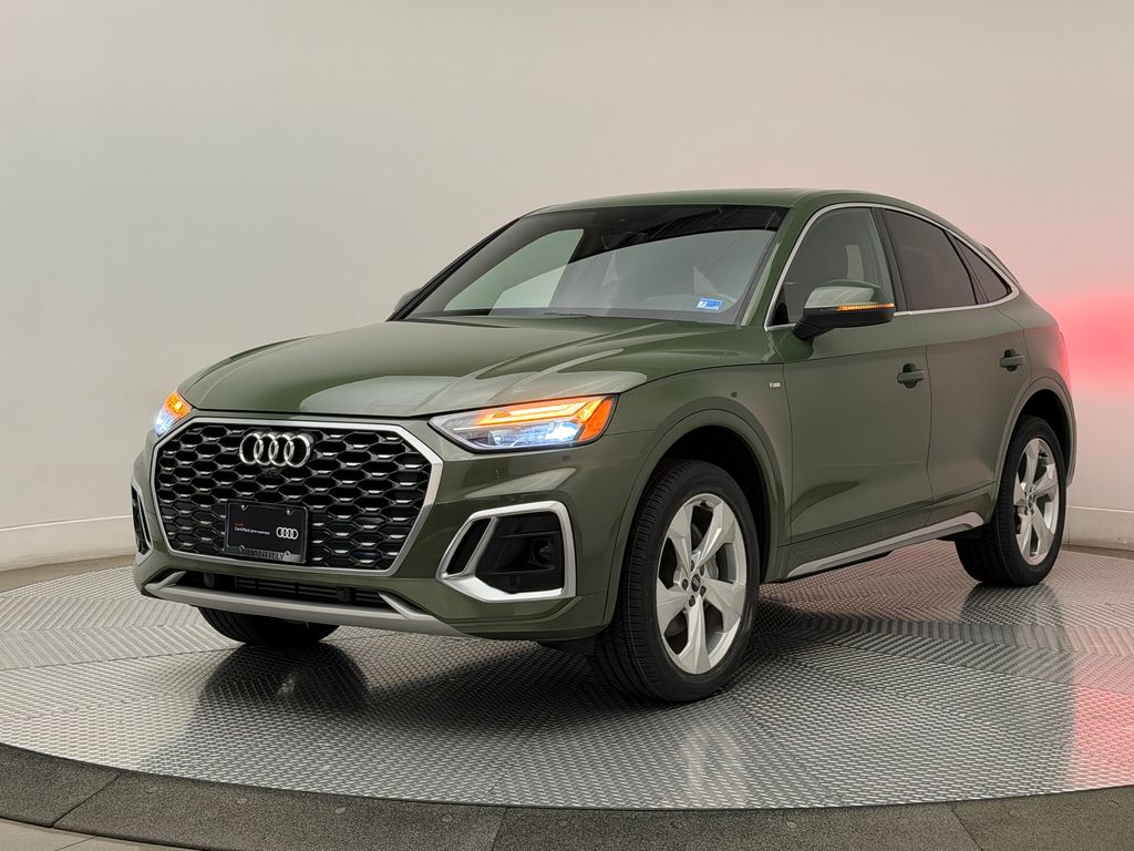 Thumbnail: 2022 Audi Q5 - 4