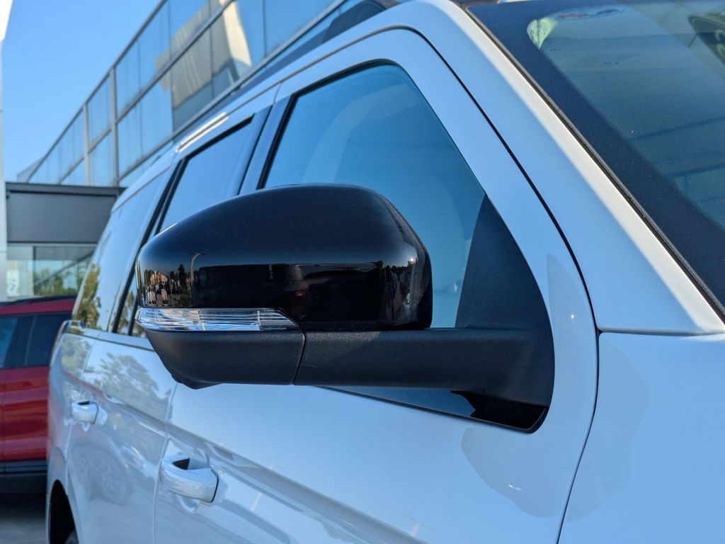 2027 Ford Expedition 