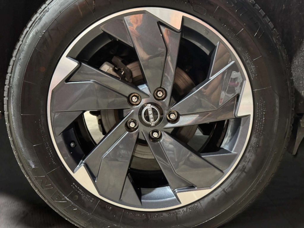 Certified Used 2024 Deep Ocean Blue Pearl Nissan SV image 29