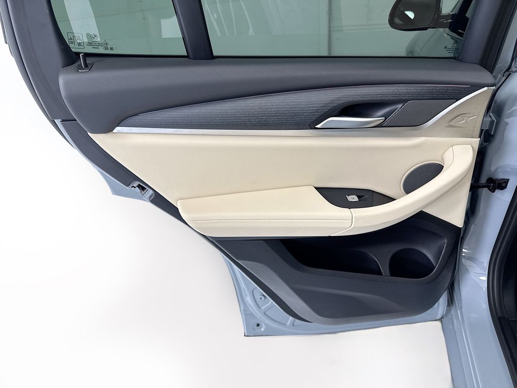 Thumbnail: 2023 BMW X3 - 25