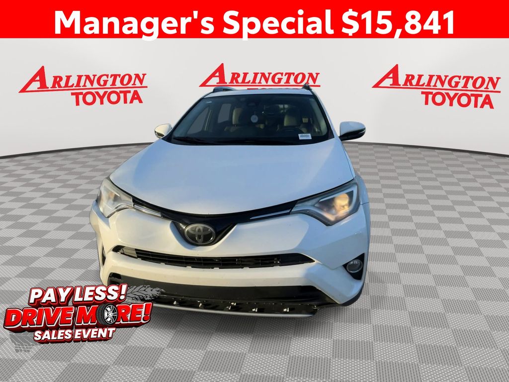 Super White 2017 Toyota RAV4 SUV / Crossover Front-Wheel Drive 6-Speed Automatic
