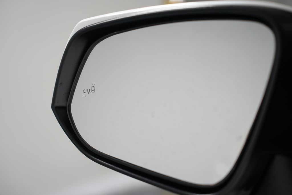 Thumbnail: 2025 Toyota RAV4 - 26