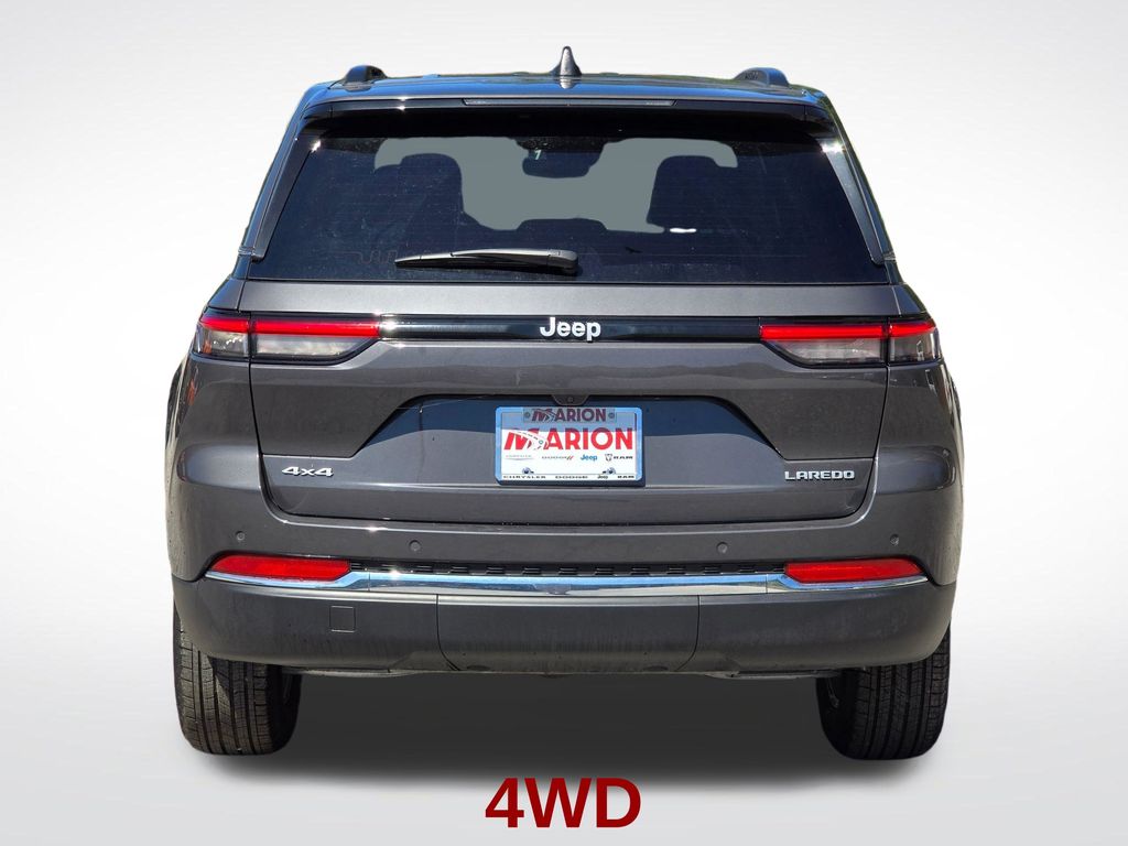 2025 Baltic Gray Metallic Clearcoat Jeep Grand Cherokee Laredo X 4X4 SUV