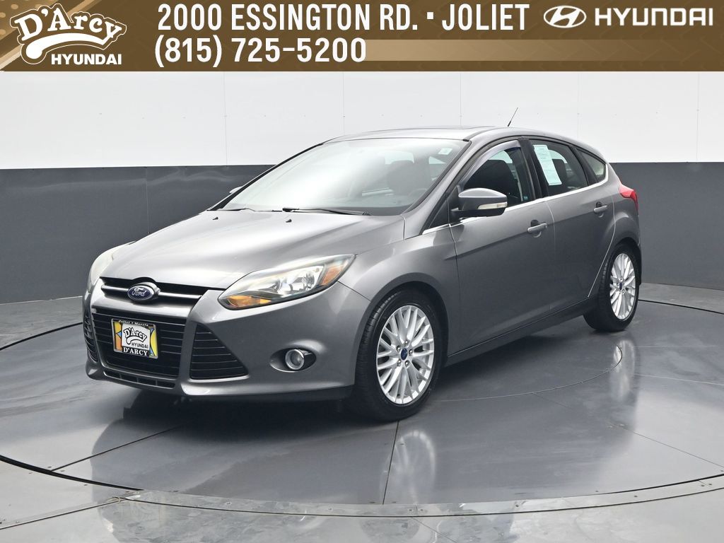 Sterling Gray Metallic 2014 Ford Focus Titanium Hatchback Hatchback Front-Wheel Drive 6-Speed Automatic