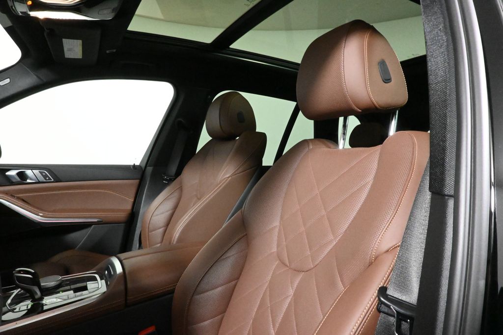 Thumbnail: 2023 BMW X5 - 4