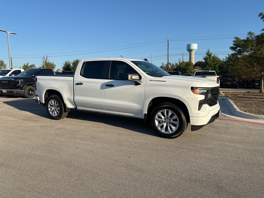 Used Car 2022 Chevrolet Silverado 1500  Custom For Sale Under $35,000 In Austin, Texas