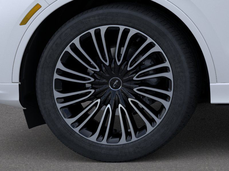 Thumbnail: 2026 Lincoln Aviator - 19