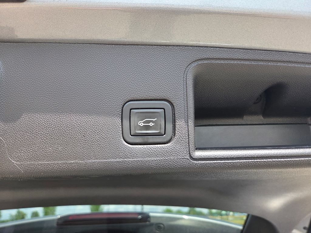 2024 GMC Terrain AWD SLT