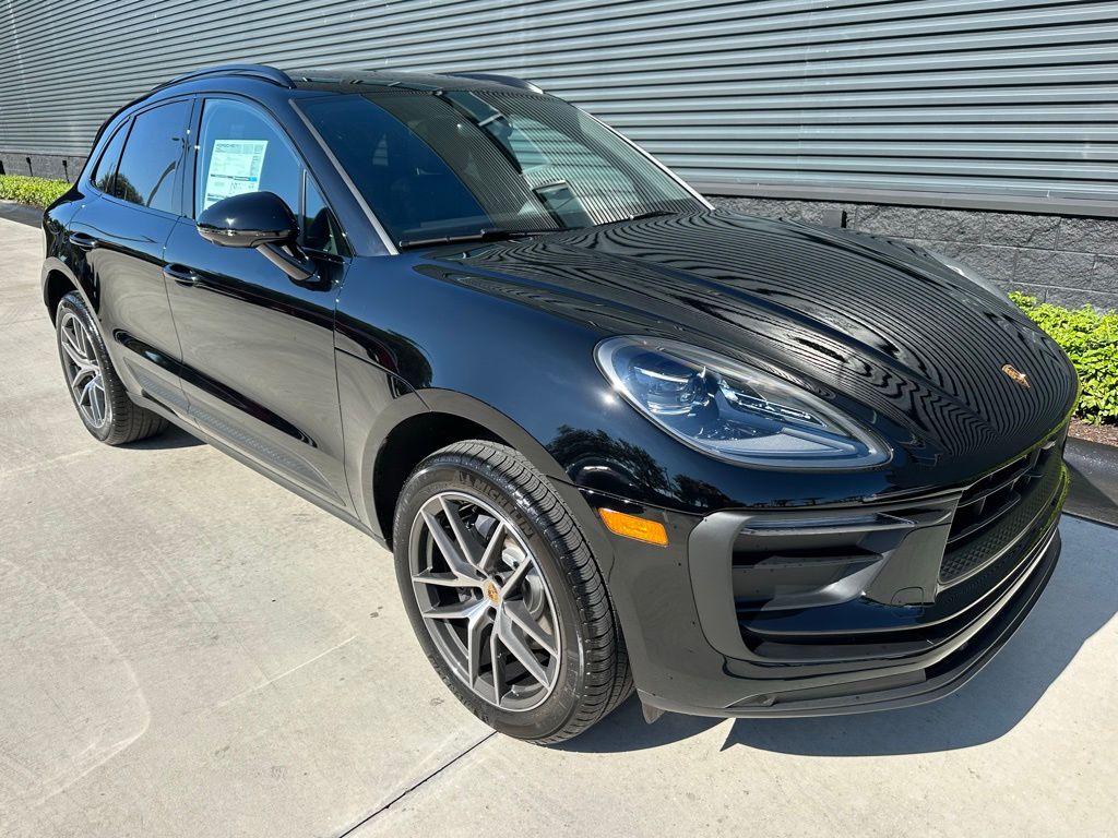 Thumbnail: 2026 Porsche Macan - 11