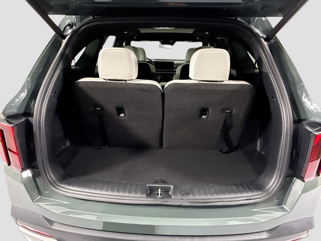 Thumbnail: 2025 Kia Sorento - 29