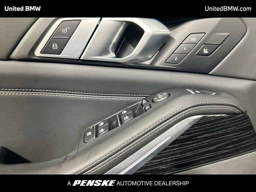 Thumbnail: 2025 BMW X5 - 11