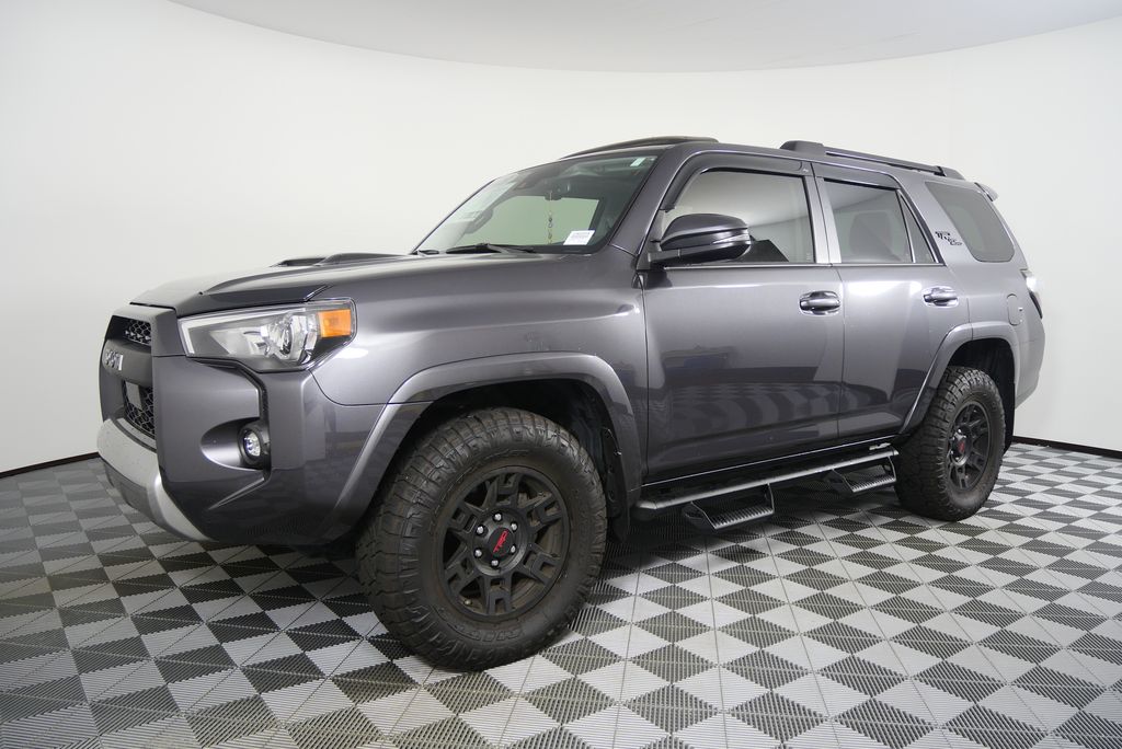 Thumbnail: 2023 Toyota 4Runner - 7
