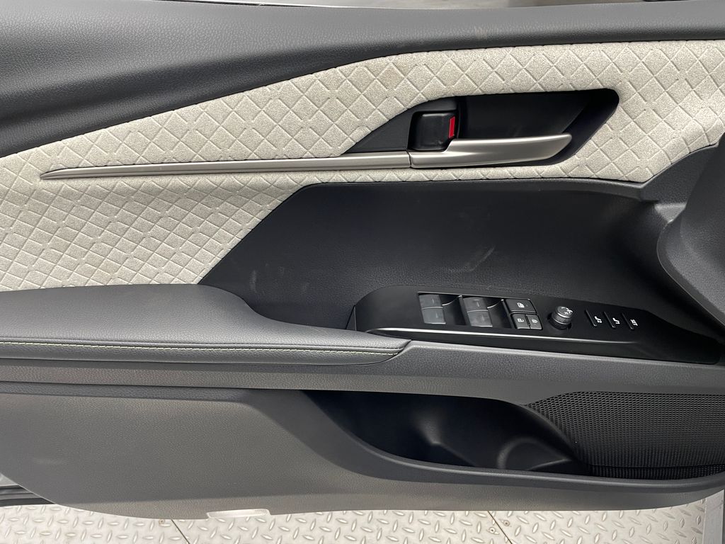 Thumbnail: 2026 Toyota Camry - 9