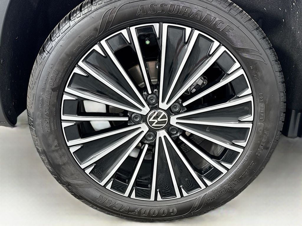 Thumbnail: 2025 Volkswagen Taos - 31