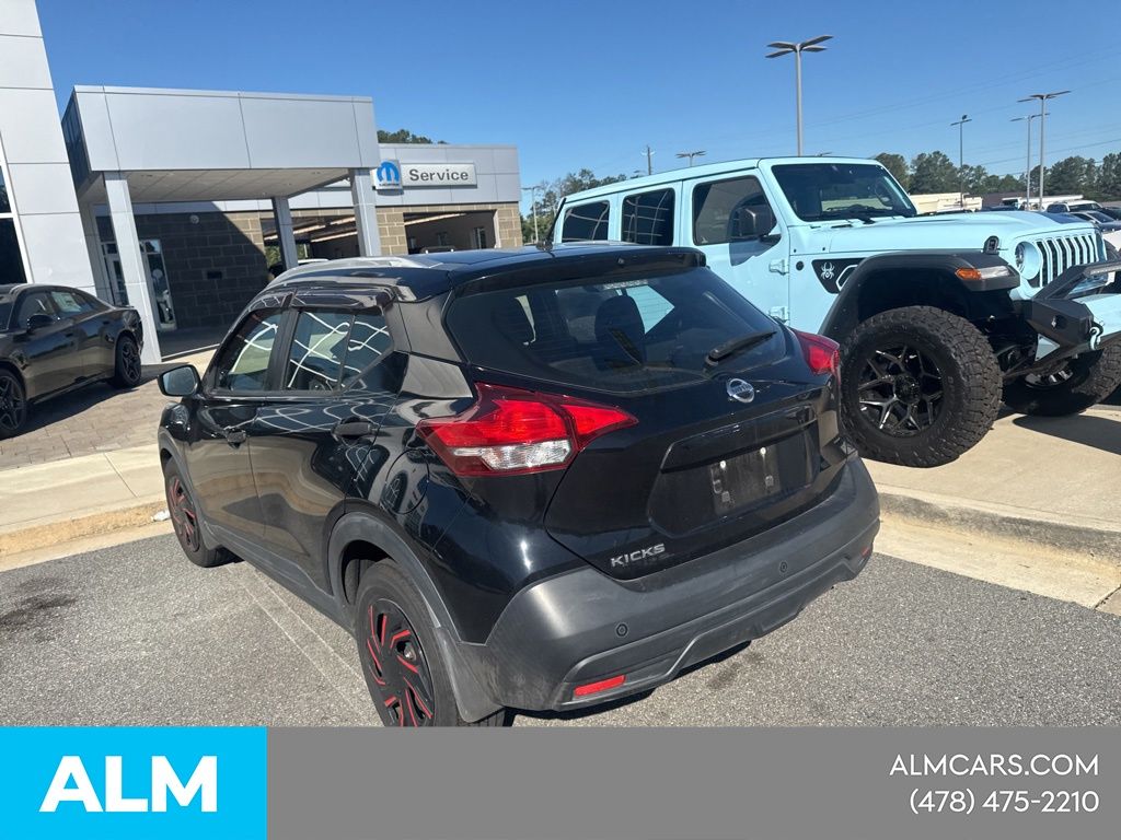 Used 2019 Black Nissan S image 21