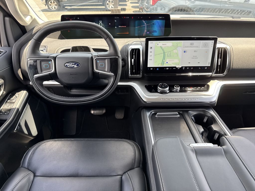 Used 2025 Ford Expedition SUV