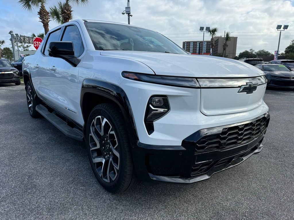 2024 Chevrolet Silverado EV RST 10