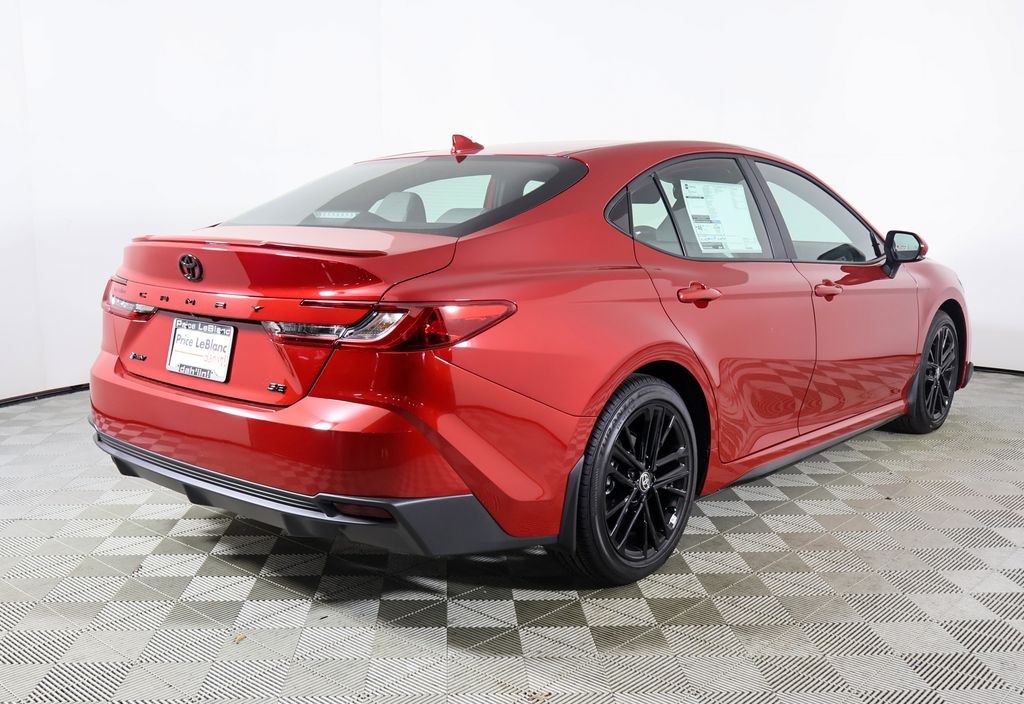 2026 Toyota Camry SE photo 6
