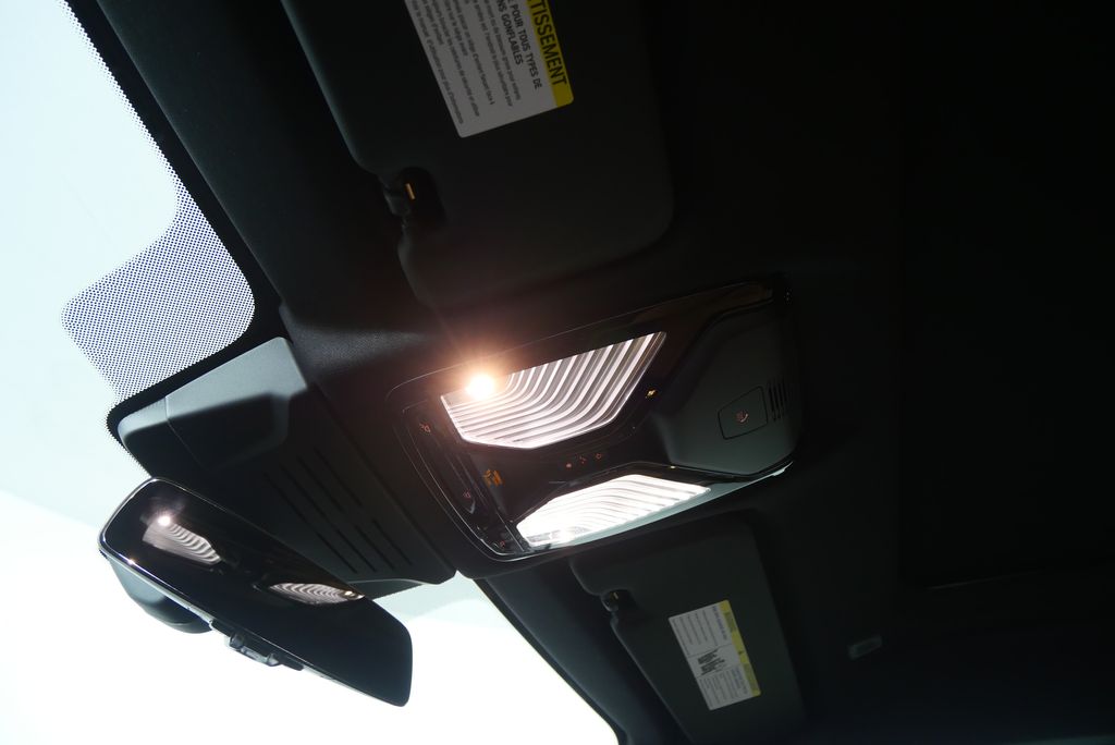 Thumbnail: 2026 BMW X6 - 21