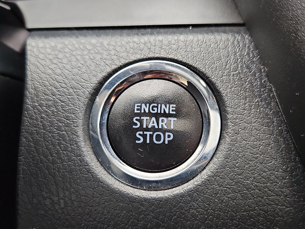 Thumbnail: 2021 Toyota Camry - 25