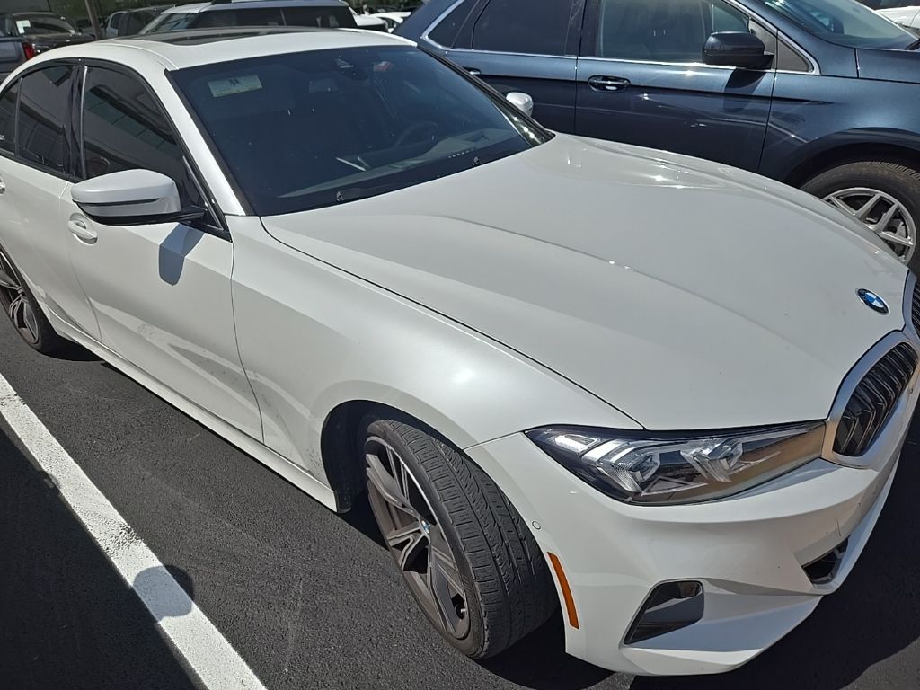 Thumbnail: 2023 BMW 3 Series - 3