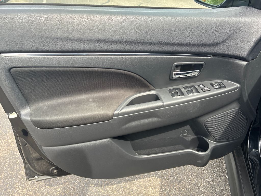 2024 Mitsubishi Outlander Sport 2.0 LE - 11