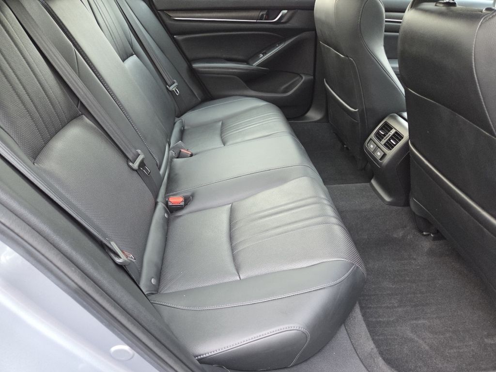 Certified Used 2022 Black Honda Touring image 25