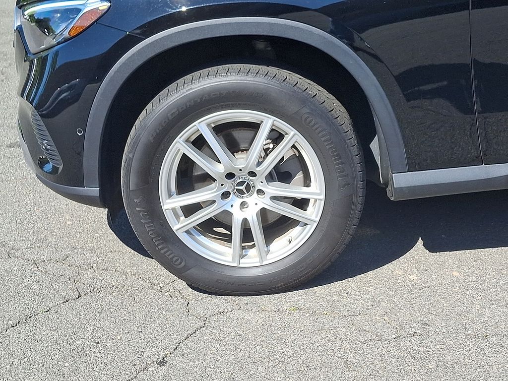 2023 Mercedes-Benz GLC 300 8