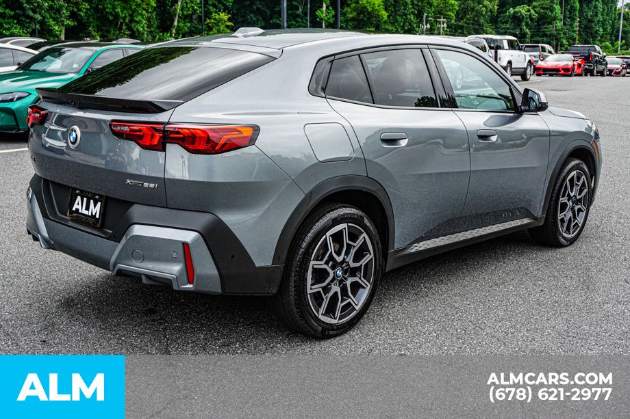 Used 2025 Gray BMW xDrive28i image 6