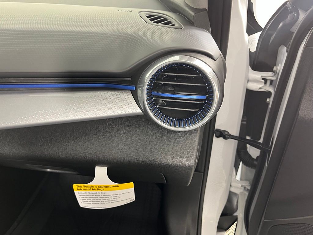 Thumbnail: 2026 Chevrolet Trax - 12