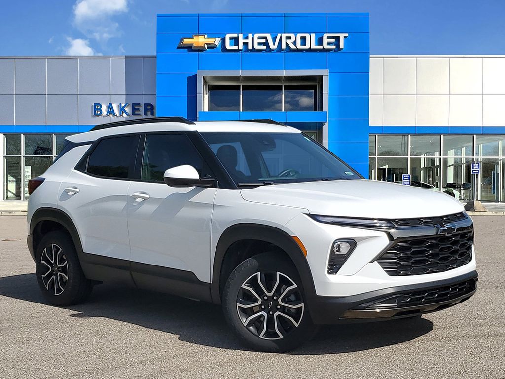 Summit White 2024 Chevrolet Trailblazer SUV / Crossover Four-Wheel Drive 9-Speed Automatic