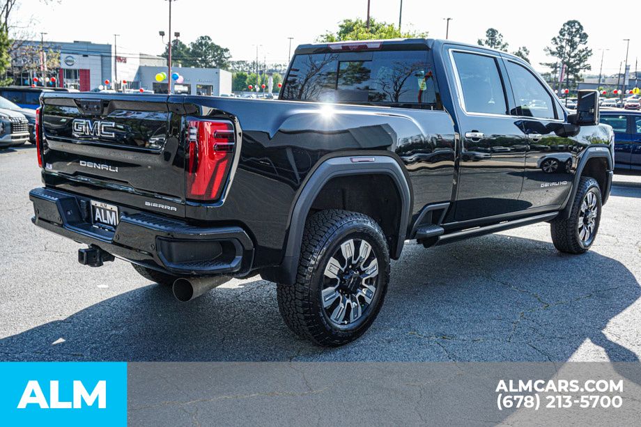 Used 2025 Black GMC Denali image 5